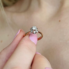 Load image into Gallery viewer, Vintage Diamond Daffodil Flower Ring in 14k Gold