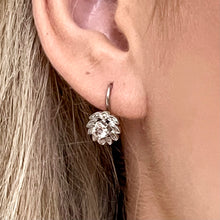 Load image into Gallery viewer, Vintage 18ct Gold and Diamond Earrings