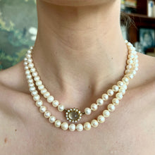 Load image into Gallery viewer, Vintage Pearl Necklace