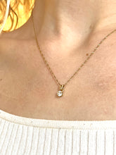 Load image into Gallery viewer, Solitaire Diamond Pendant