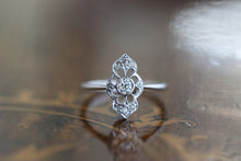 Load image into Gallery viewer, Vintage Art Deco 18ct Diamond Ring