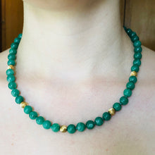 Load image into Gallery viewer, Vintage Aventurine 14ct Gold Necklace