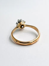 Load image into Gallery viewer, Vintage Diamond Daffodil Flower Ring in 14k Gold