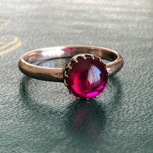 Load image into Gallery viewer, Antique Cabochon Ruby Ring