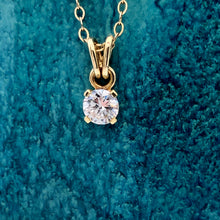 Load image into Gallery viewer, Solitaire Diamond Pendant