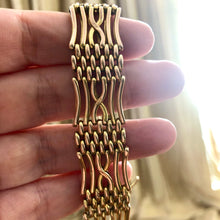 Load image into Gallery viewer, Antique Victorian Gold Gate Bracelet