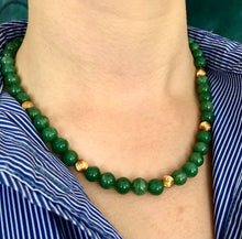 Load image into Gallery viewer, Vintage Aventurine 14ct Gold Necklace