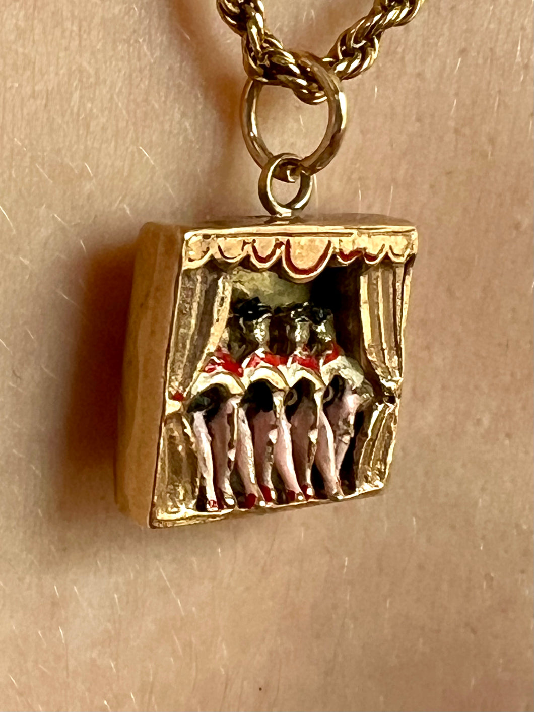 9ct Gold French Can-Can Dancing Pendant