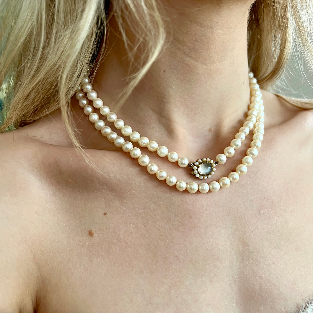 Vintage Pearl Necklace