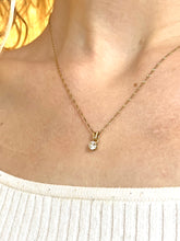 Load image into Gallery viewer, Solitaire Diamond Pendant
