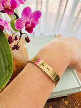 Load image into Gallery viewer, Vintage Gold Bangle Bracelet
