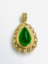 Load image into Gallery viewer, Vintage Art Deco Emerald and Diamond Pendant
