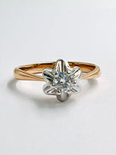 Load image into Gallery viewer, Vintage Diamond Daffodil Flower Ring in 14k Gold
