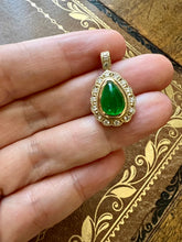 Load image into Gallery viewer, Vintage Art Deco Emerald and Diamond Pendant
